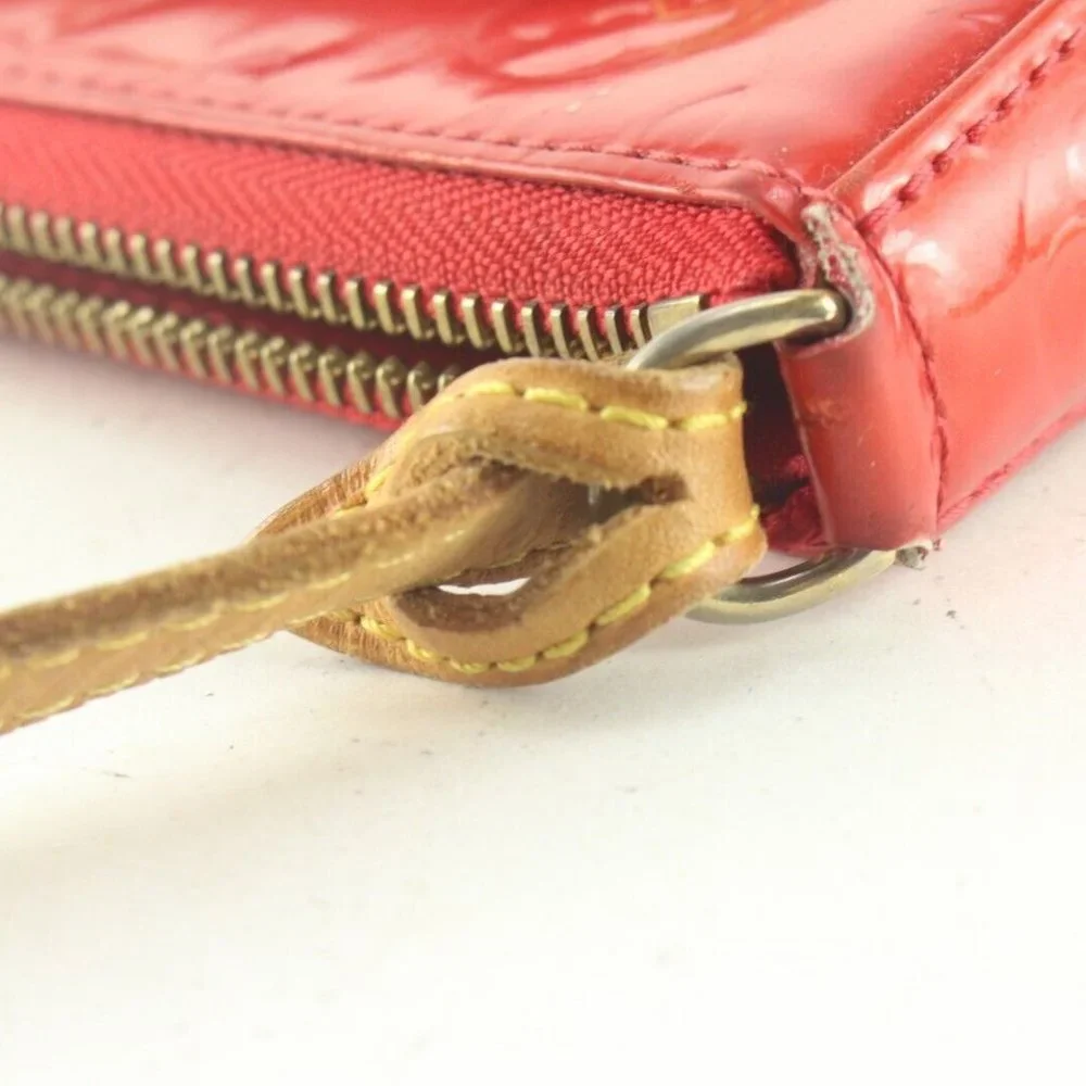 Louis Vuitton Mallory Pochette Accessories with Shoulder Strap 7LK913K